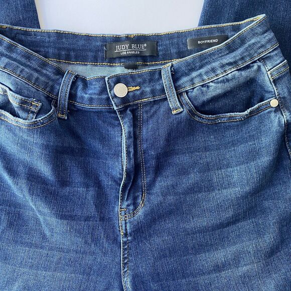 Judy Blue Boyfriend Jeans Size 9/29 Medium wash Cuffed High‎ Rise Style JB88608 - Picture 2 of 10